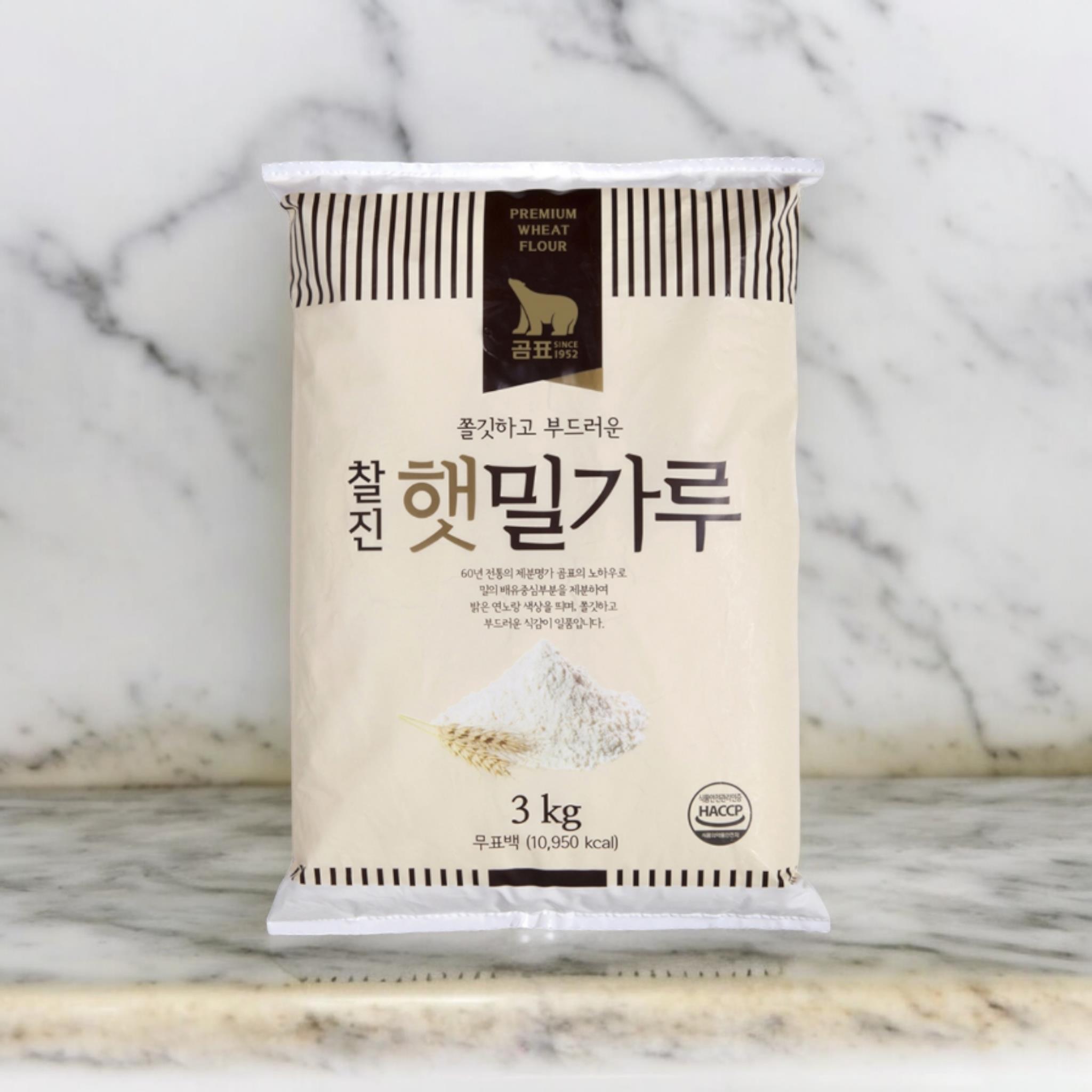 곰표 찰진햇밀가루 메인 이미지